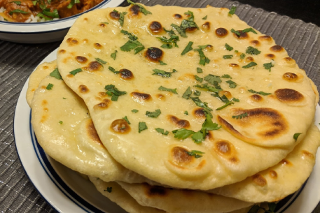 Garlic naan